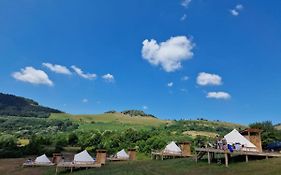The Hunters Glamping