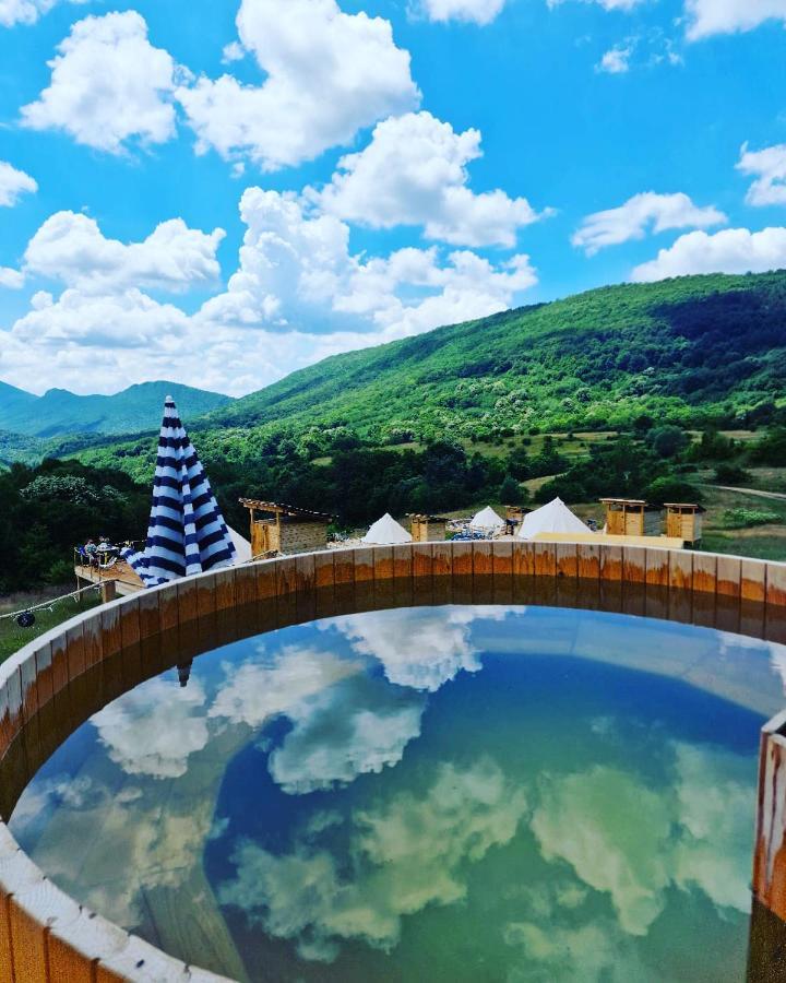 Hotel The Hunters Glamping Ciudanovita Exterior foto